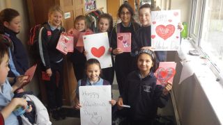 We show Love - Grandparents' Day and St. Valentine 