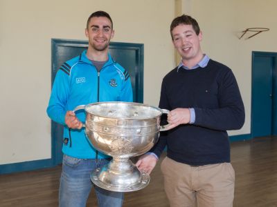 Sam Maguire visits Scoil San Treasa