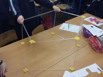 Rang a Ceathair - 3-D Shapes Exploration