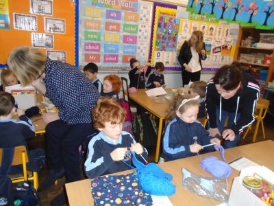 Knitting in first class - Visual Arts - Fabric and Fibre