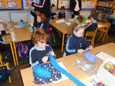 Knitting in first class - Visual Arts - Fabric and Fibre