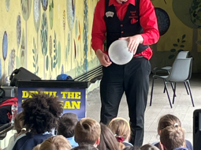 Denzil the Magician!