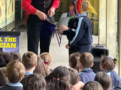 Denzil the Magician!