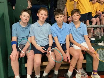 Badminton