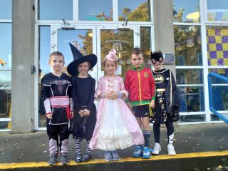 Halloween Costumes 